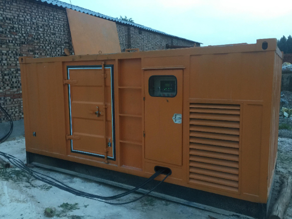 韶关发电机组长期使用中，电缆线的敷设路径有哪些要求？